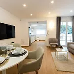New Cozy, Spacious & Modern Apt, 100m From The Beach, Restaurants, Bars * Sitio de Calahonda