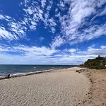 New Cozy, Spacious & Modern Apt, 100m From The Beach, Restaurants, Bars Apartament