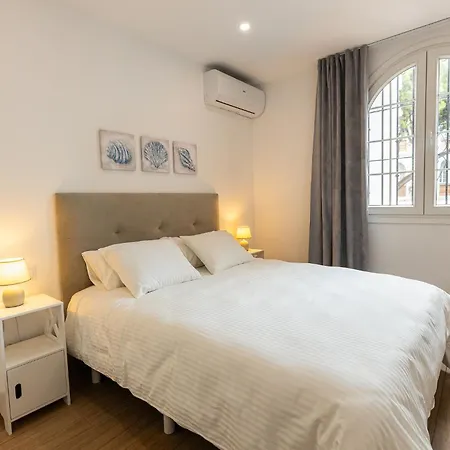 Apartment New! Casa Blanca, Luxury Spacious 2bd Apt, 2 Mins Walk To The