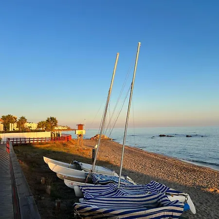 New Cozy, Spacious & Modern Apt, 100m From The Beach, Restaurants, Bars * Sitio de Calahonda